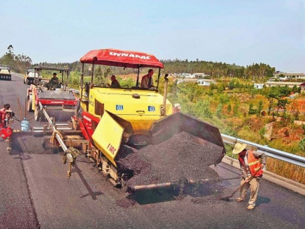 广西南宁水南高速公路